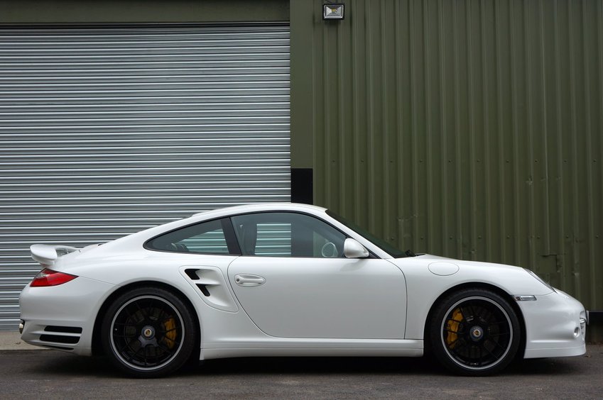 View PORSCHE 911 MK 997 turbo S Coupe - ES700
