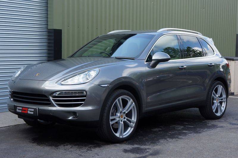 PORSCHE CAYENNE