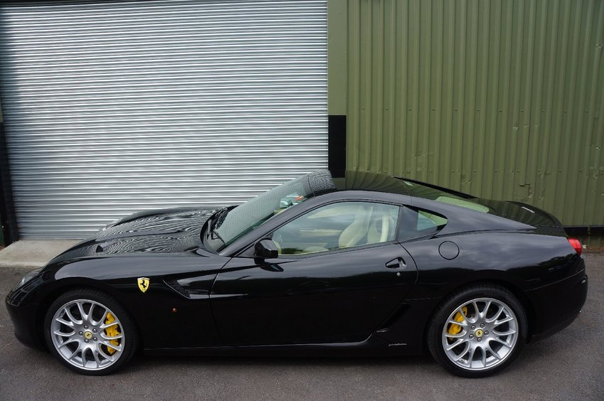 FERRARI 599