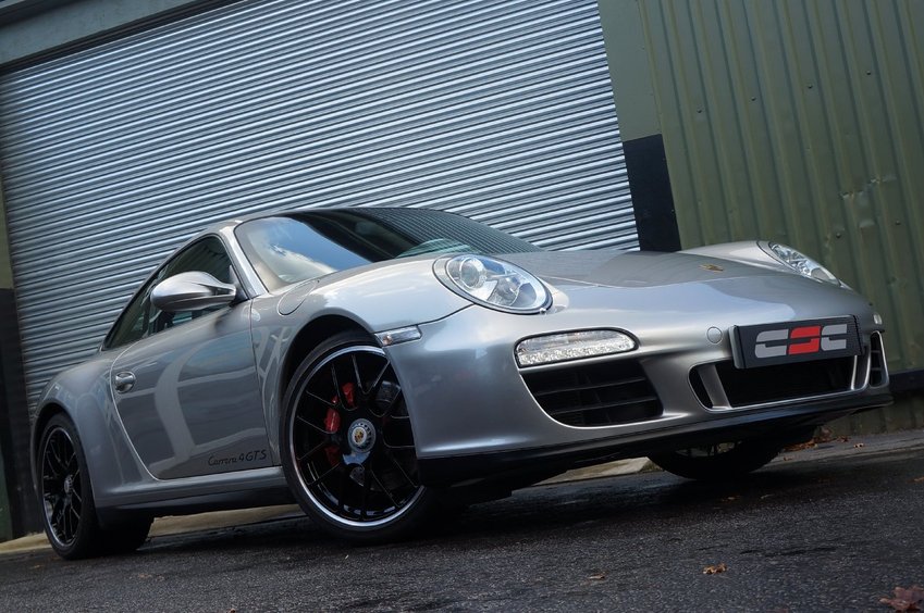 View PORSCHE 911 Carrera 4 GTS PDK