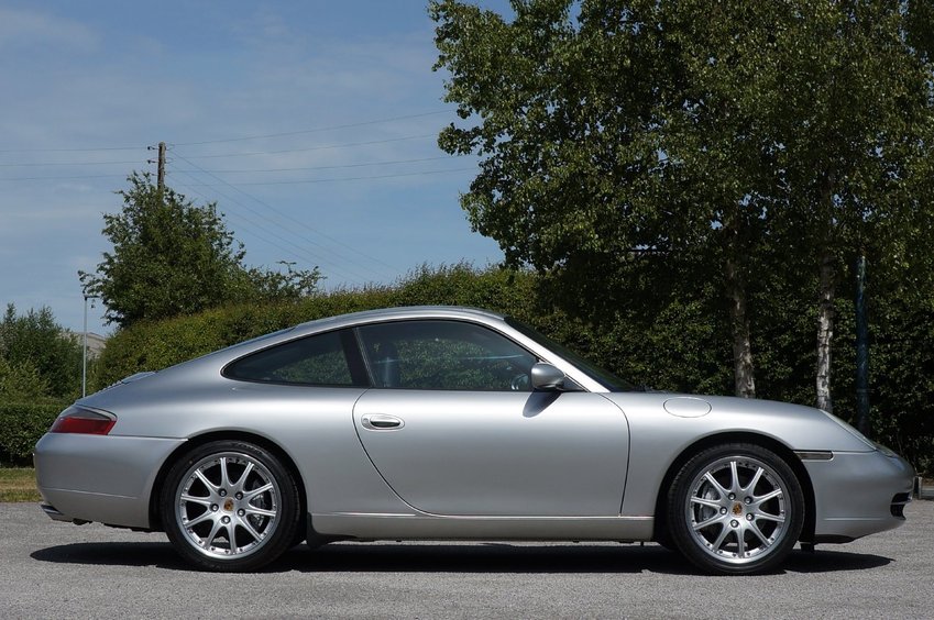 View PORSCHE 911 Carrera 4 Tiptronic S