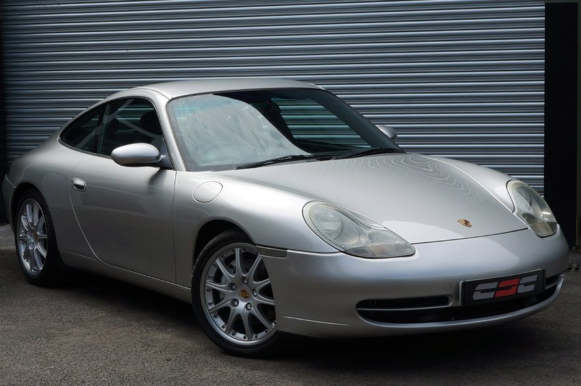 View PORSCHE 911 Carrera 4 Tiptronic S