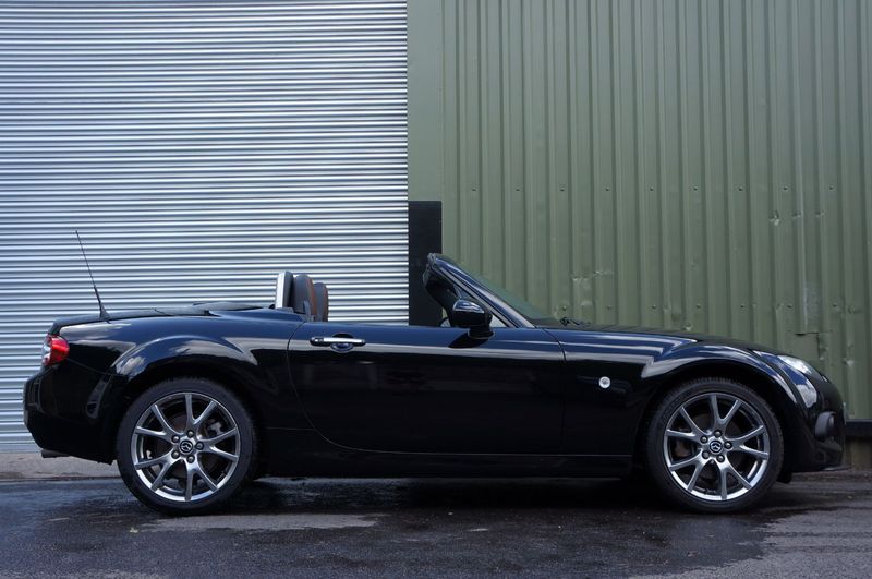 View MAZDA MX-5 Venture Edition - Roadster