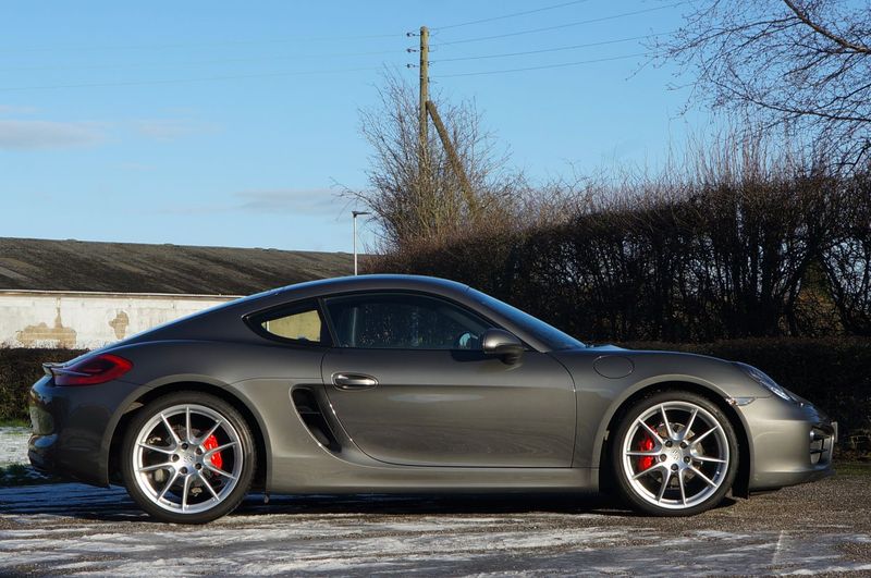 View PORSCHE CAYMAN 2.7 24V PDK