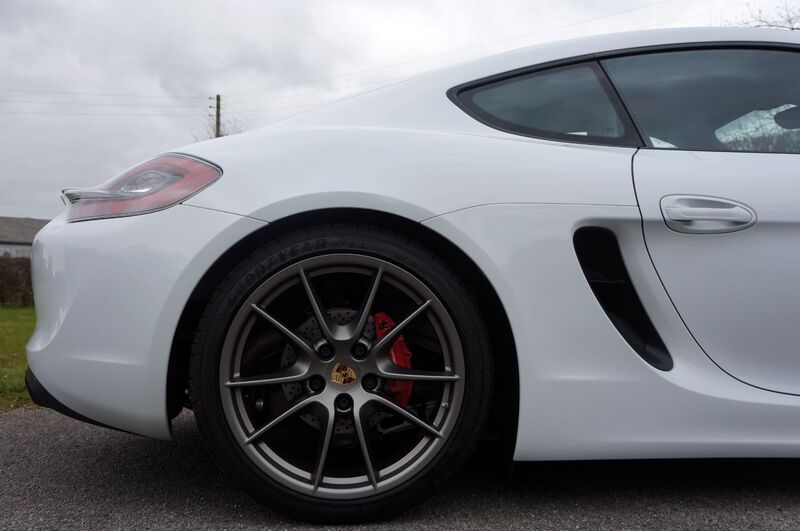 PORSCHE CAYMAN