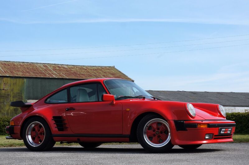 PORSCHE 911 CLASSIC