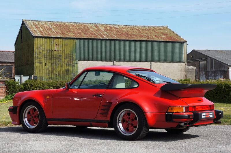 PORSCHE 911 CLASSIC