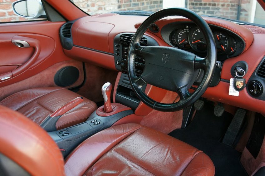 PORSCHE 911 MK 996