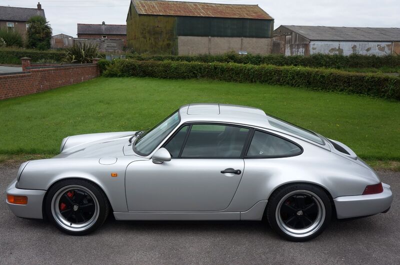 PORSCHE 911 CLASSIC