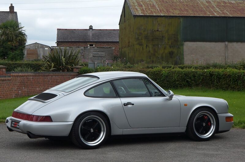 PORSCHE 911 CLASSIC