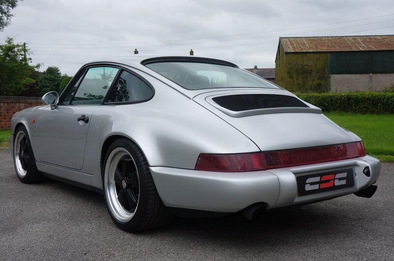 PORSCHE 911 CLASSIC