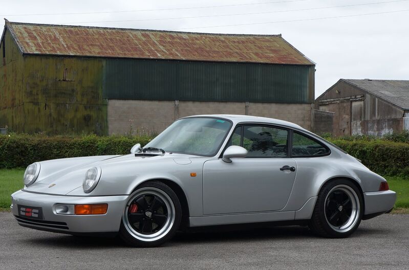 PORSCHE 911 CLASSIC