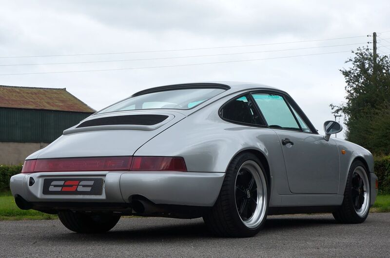 PORSCHE 911 CLASSIC