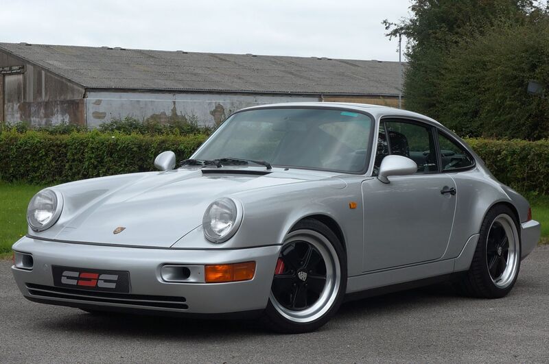 PORSCHE 911 CLASSIC