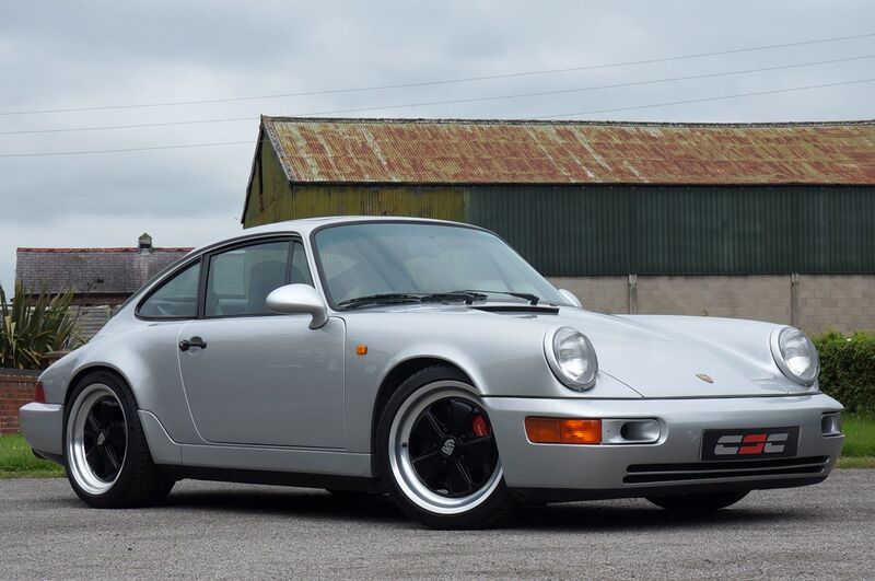 PORSCHE 911 CLASSIC