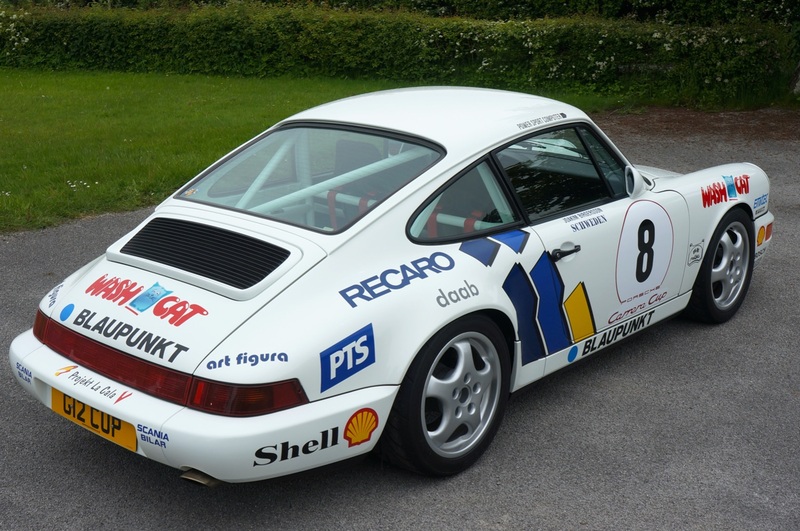 PORSCHE 911