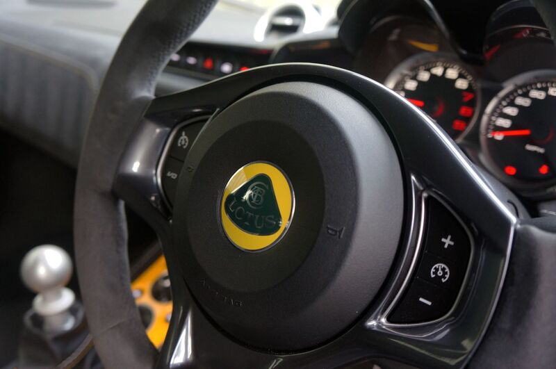 LOTUS EVORA