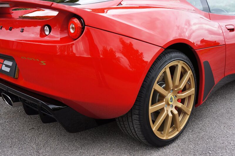 LOTUS EVORA