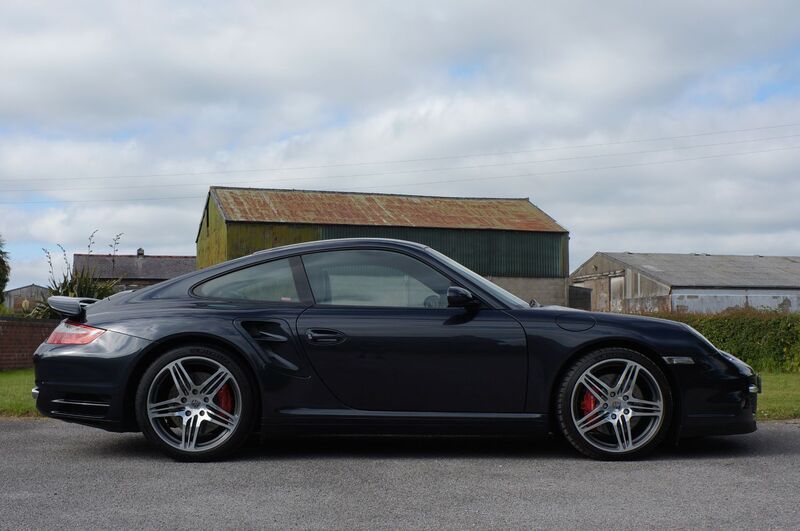 View PORSCHE 911 TURBO