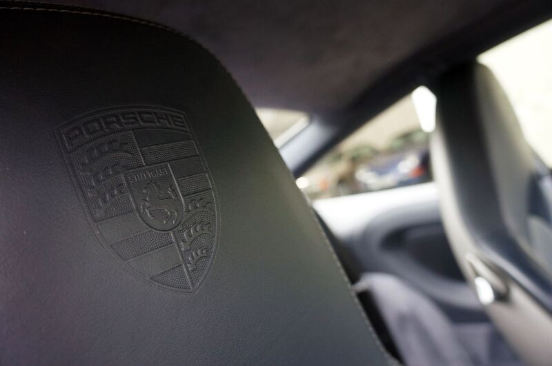 PORSCHE 911