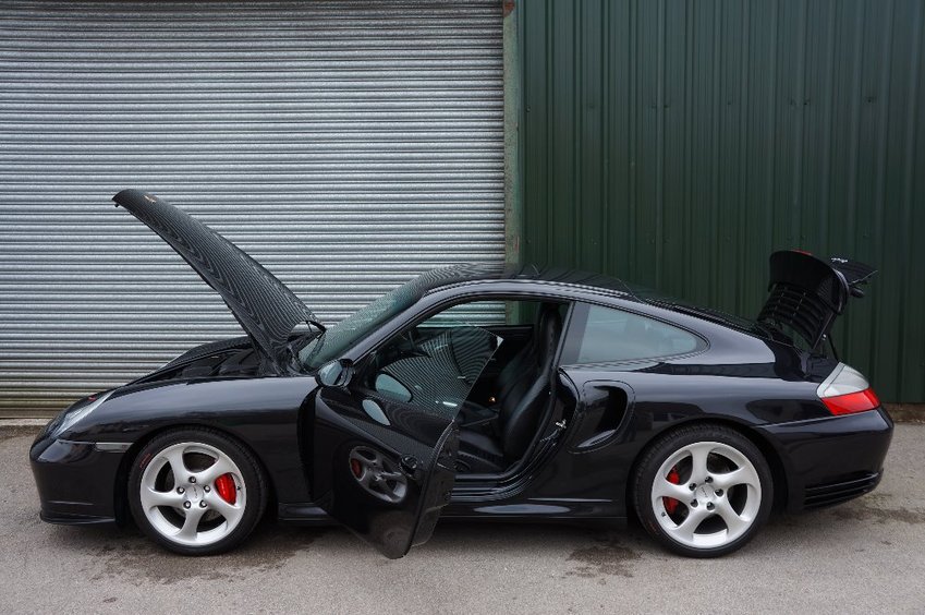 PORSCHE 911 TURBO