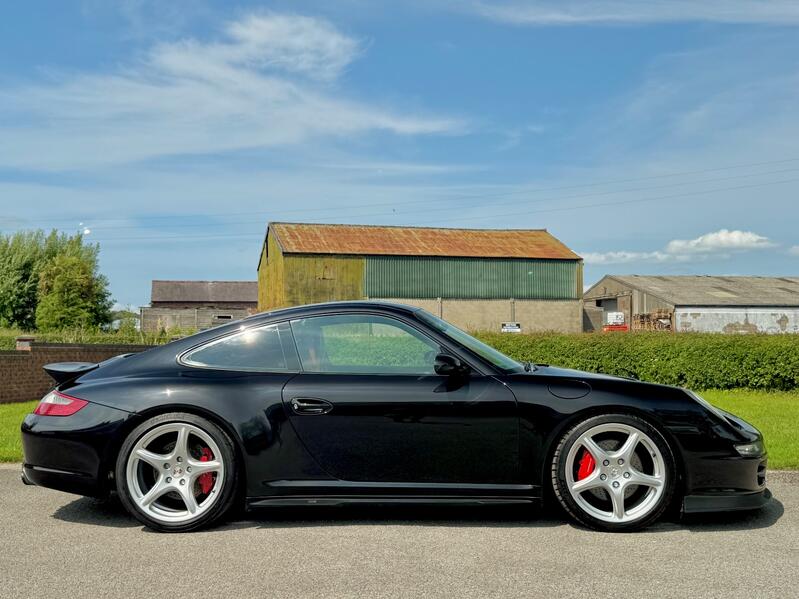 View PORSCHE 911 CARRERA 4S Moshammer Aero
