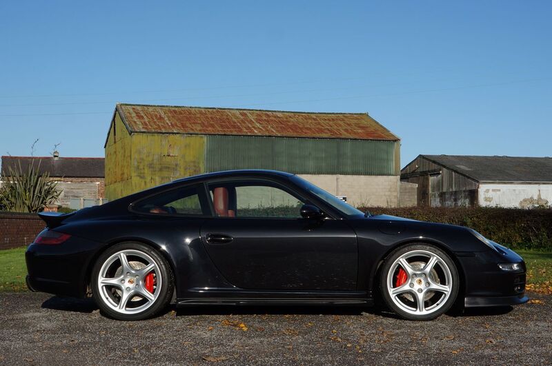 View PORSCHE 911 CARRERA 4S Moshammer Aero