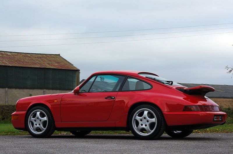 PORSCHE 911