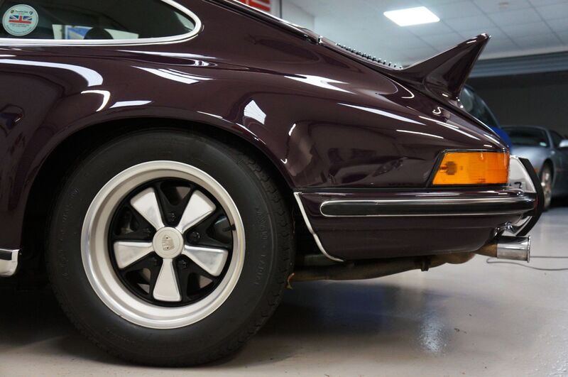 PORSCHE 911 CLASSIC