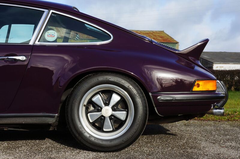 PORSCHE 911 CLASSIC