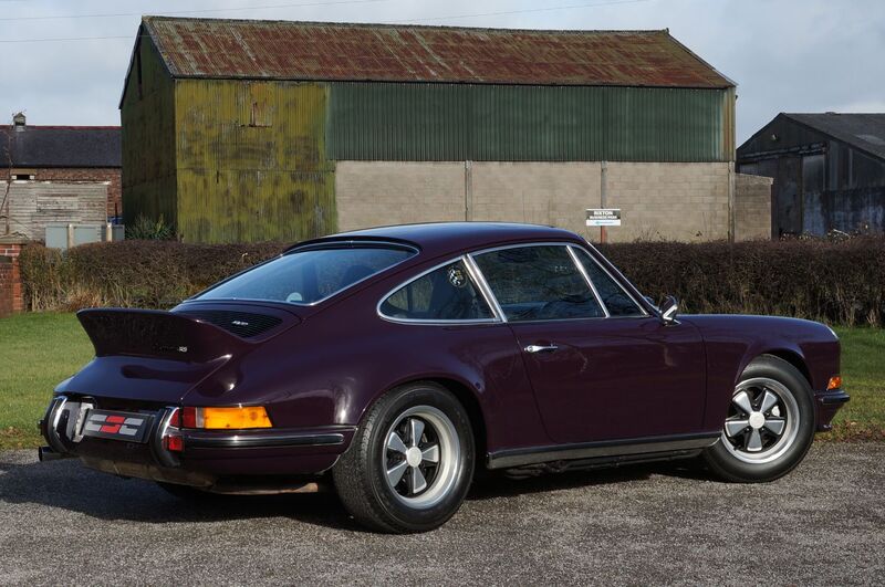 PORSCHE 911 CLASSIC