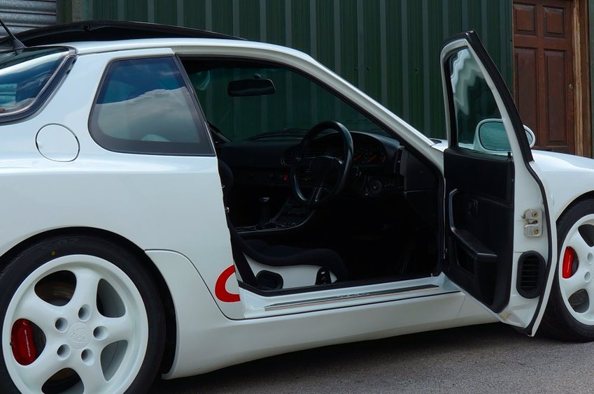 PORSCHE 968