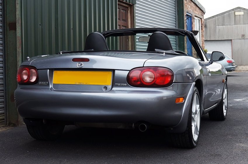 MAZDA MX-5