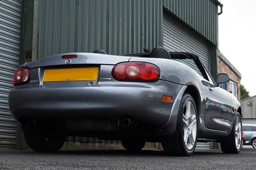 MAZDA MX-5