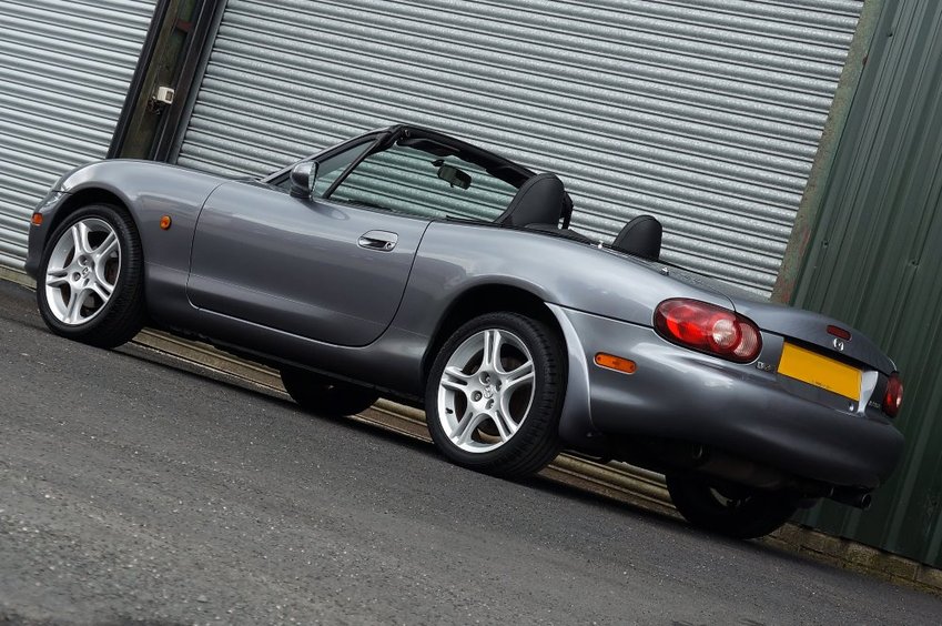 MAZDA MX-5