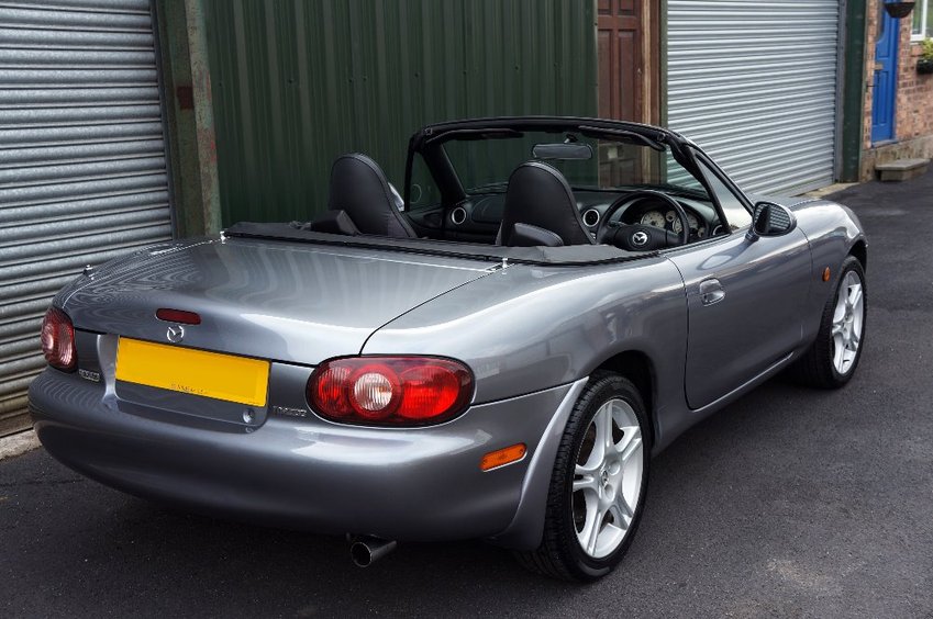 MAZDA MX-5