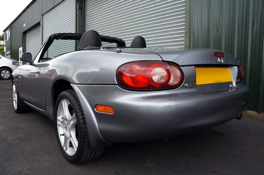 MAZDA MX-5