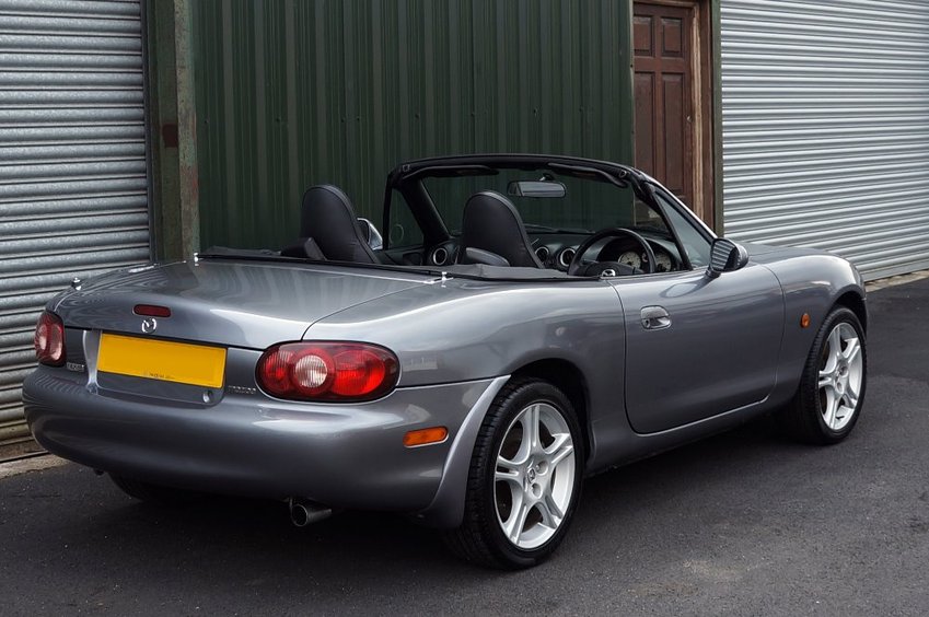 MAZDA MX-5