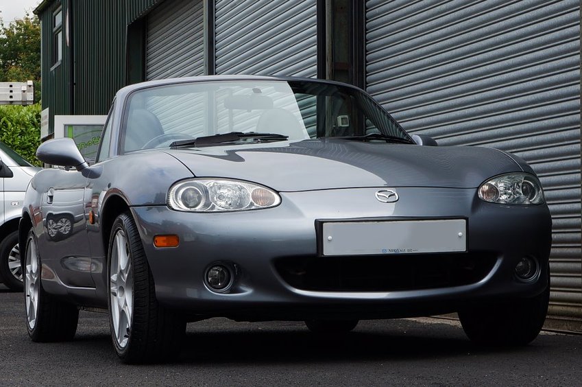 View MAZDA MX-5 1.8i Sport