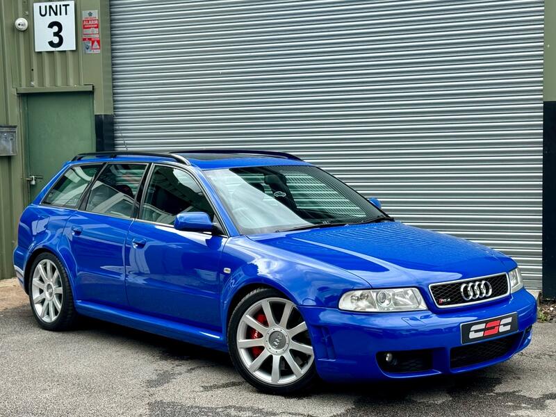 View AUDI A4 RS4 2.7 BI-Turbo QUATTRO AVANT