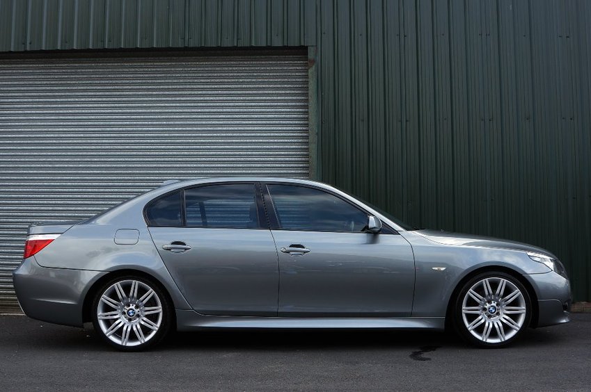 View BMW 5 SERIES 525D M SPORT