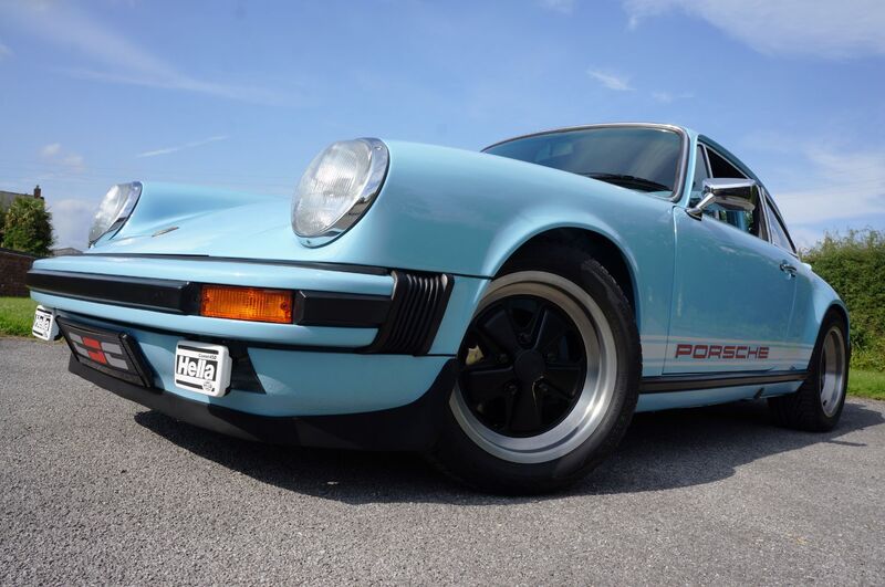 PORSCHE 911 CLASSIC