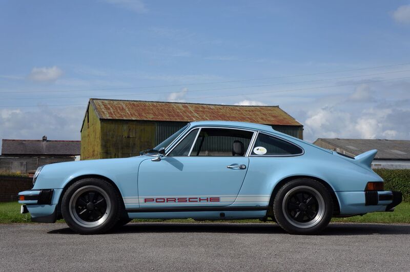 PORSCHE 911 CLASSIC