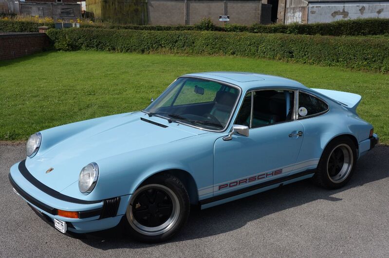 PORSCHE 911 CLASSIC