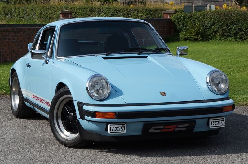 PORSCHE 911 CLASSIC