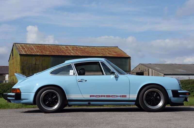 PORSCHE 911 CLASSIC