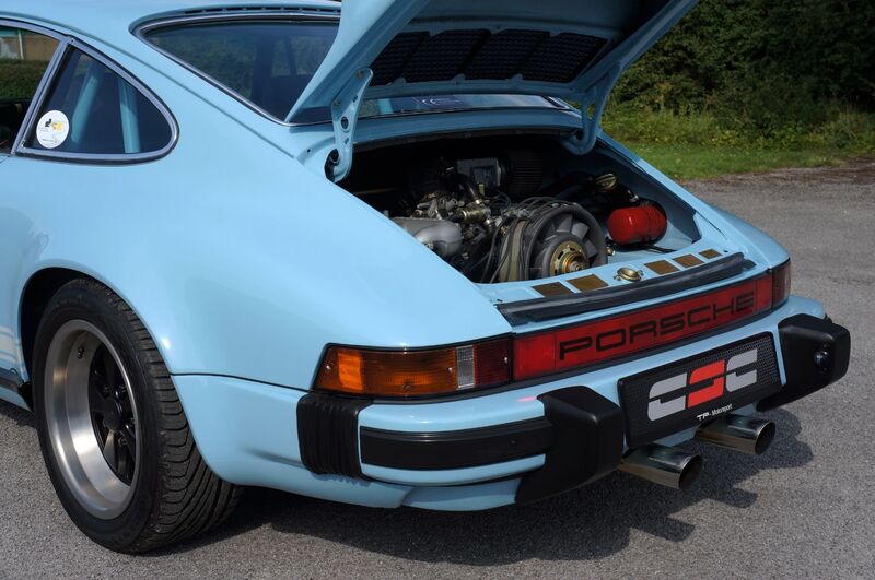 PORSCHE 911 CLASSIC