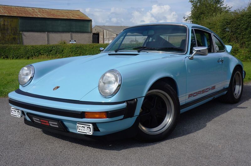 PORSCHE 911 CLASSIC