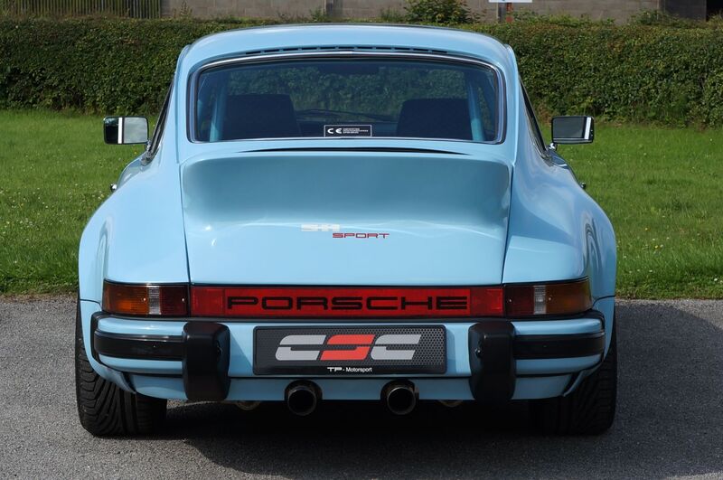 PORSCHE 911 CLASSIC