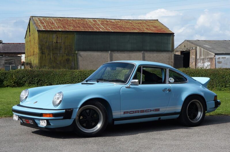 PORSCHE 911 CLASSIC